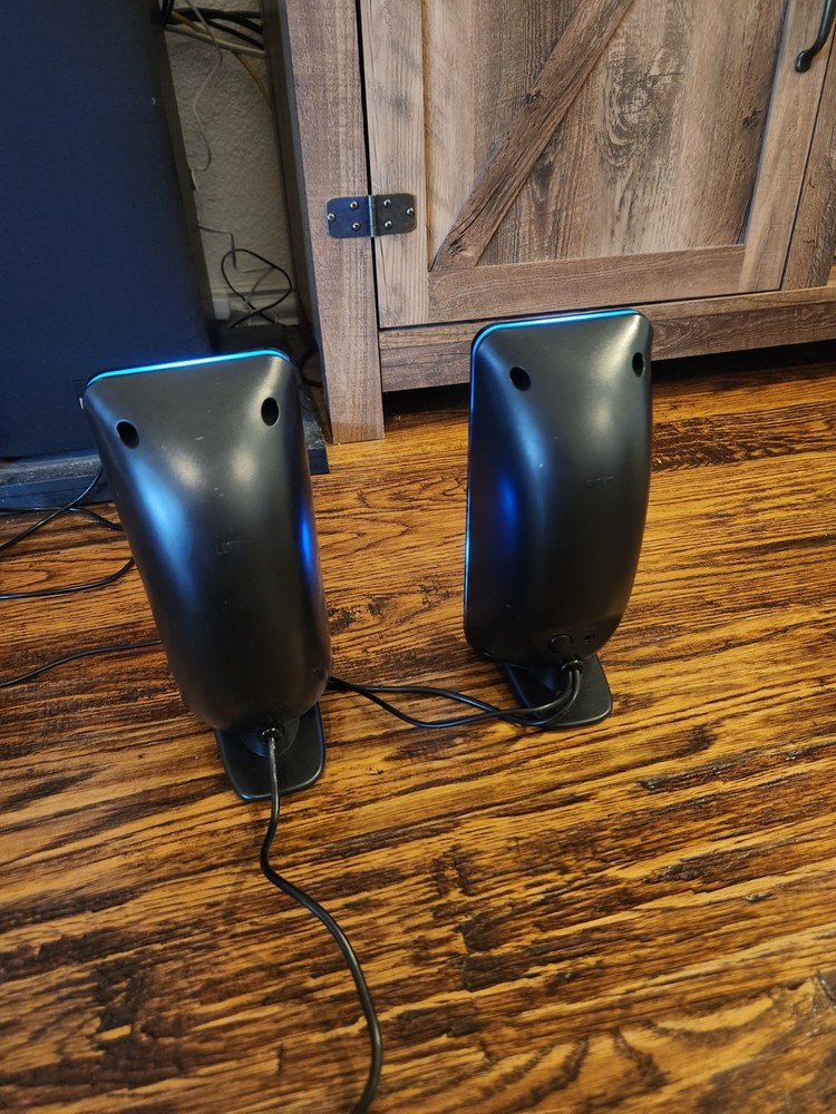 Insignia NS-2810BT Bluetooth Portable Computer Media Speaker System