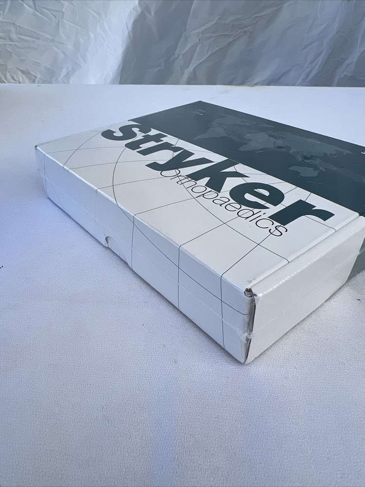 STRYKER ORTHOPAEDICS LIGHT PIPE Storm Fitting (threaded) 2024-03-26