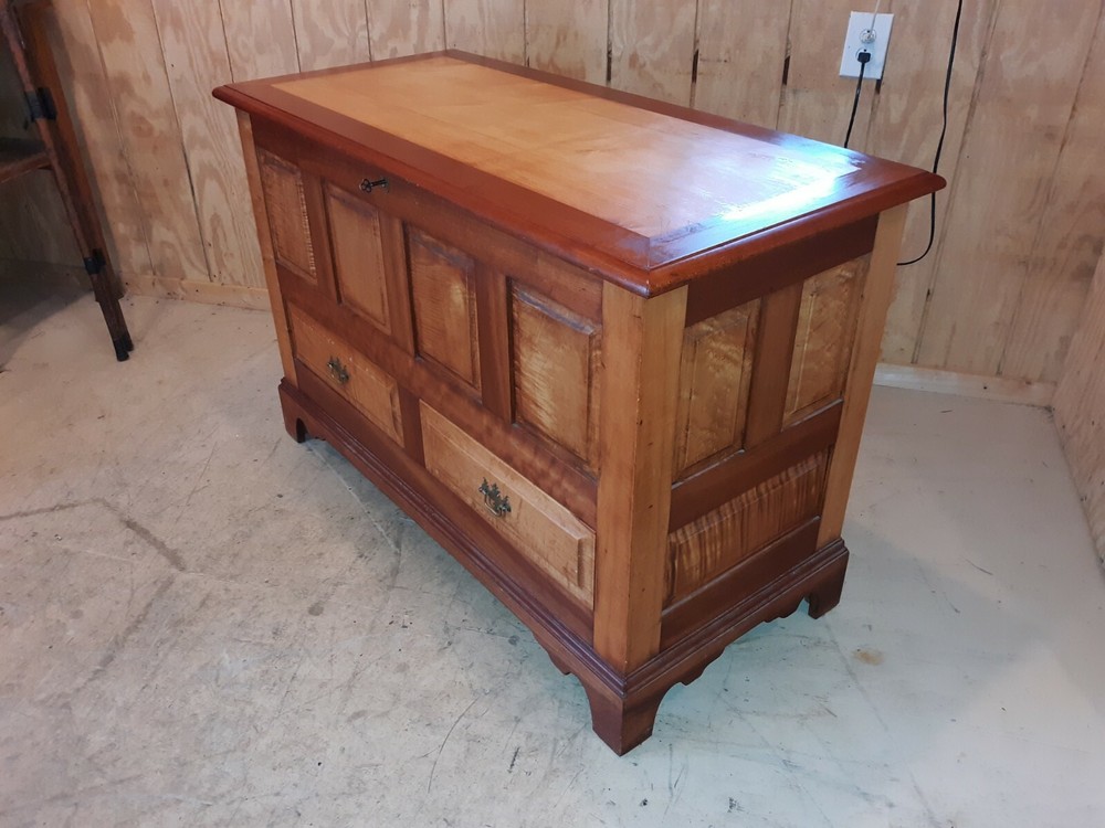Signed Stickley Solid Maple Blanket Chest Some Tiger Grain