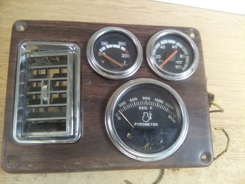 Freightliner 22-32029 Instrument Gauge Dash Panel