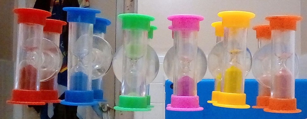 suction cup three minute sand timers x 6 colors