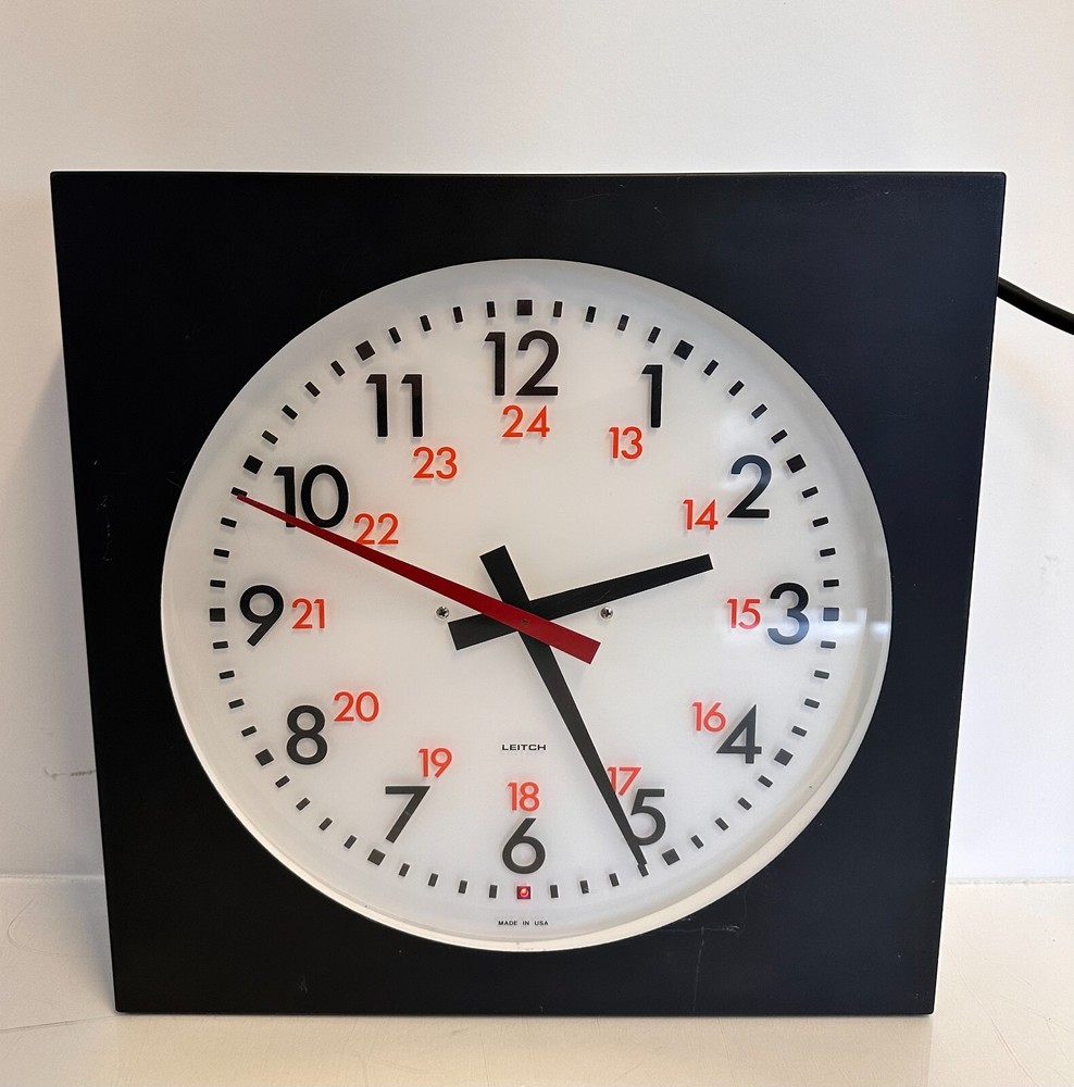 Leitch Time Code Wall Clock A890488