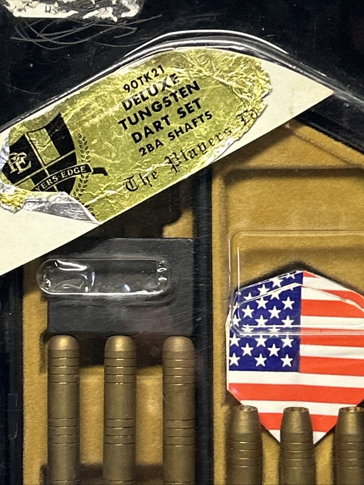 Players Edge Deluxe Dart Set