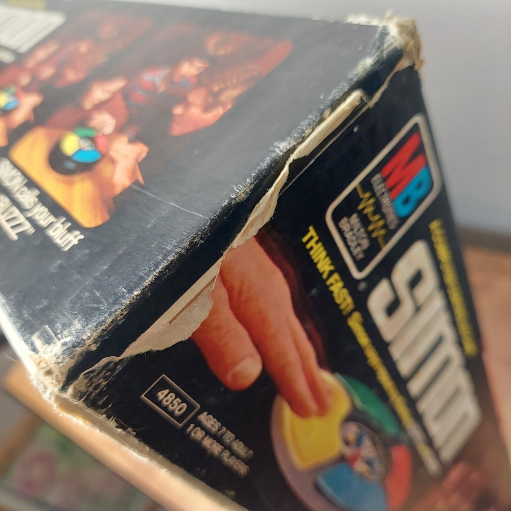 Original 1978 Simon Electronic Game With Box Milton Bradley Complete Working