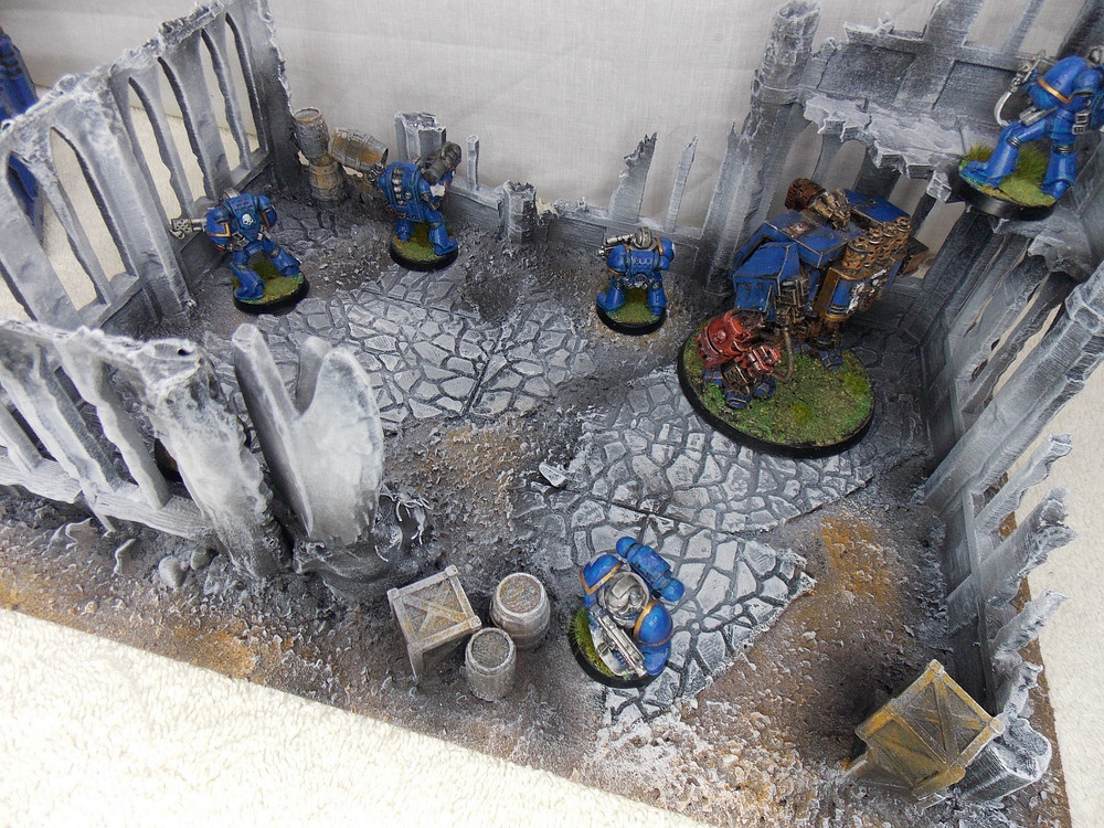 WARGAMING TERRAIN PAINTED BUILDING