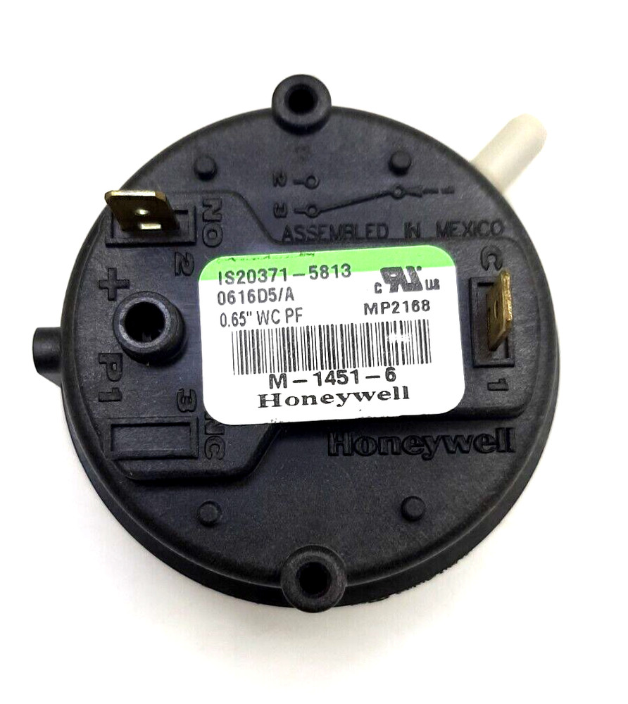 Bradford White 0.65 VENT PRESSURE SWITCH 239-45867-01