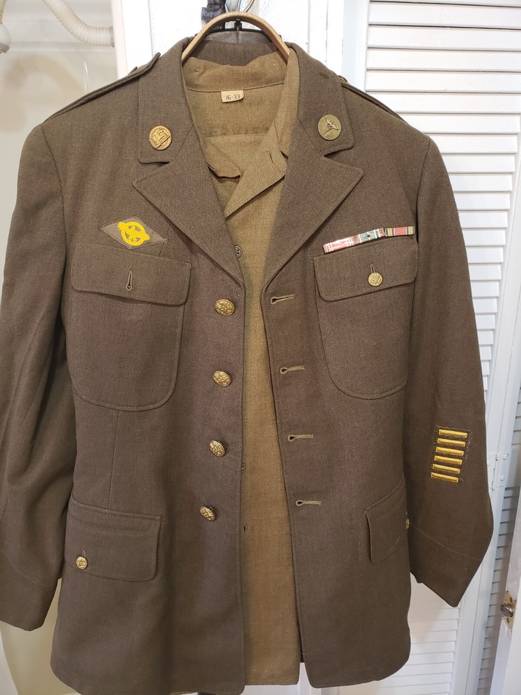 WWII ARMY OUTFIT