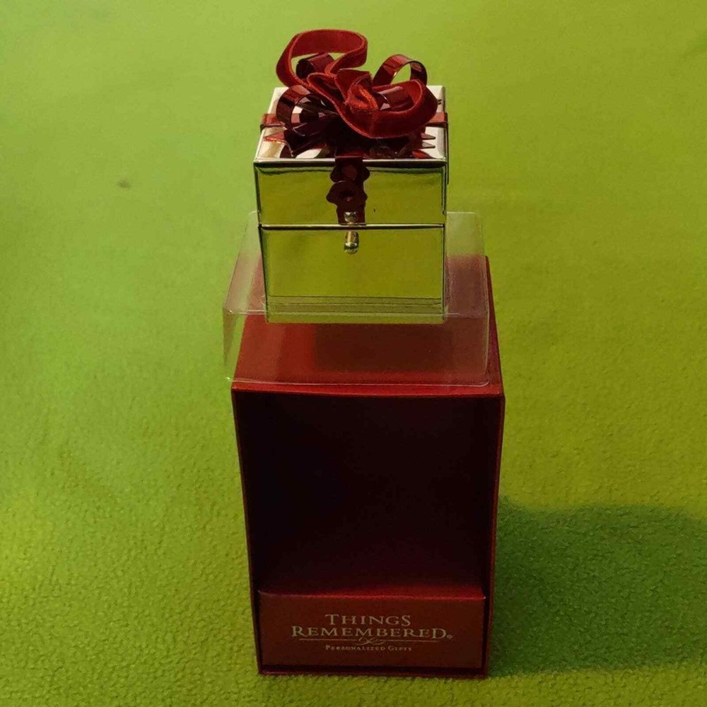 New Things Remembered Photo Gift Box engravable.
