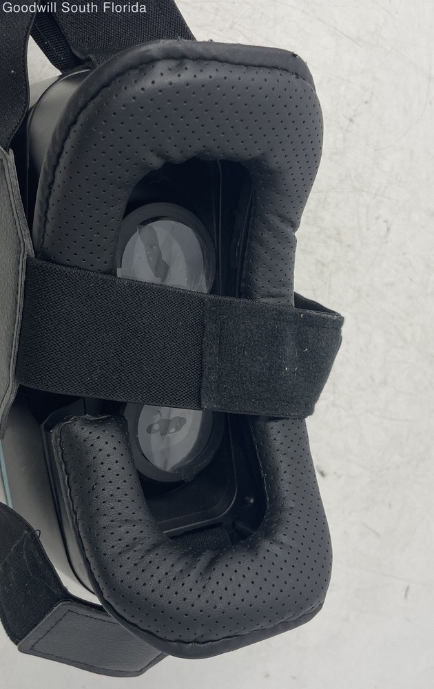 Arcadia Black Adjustable Strap Smartphone 360 Virtual Reality Headset