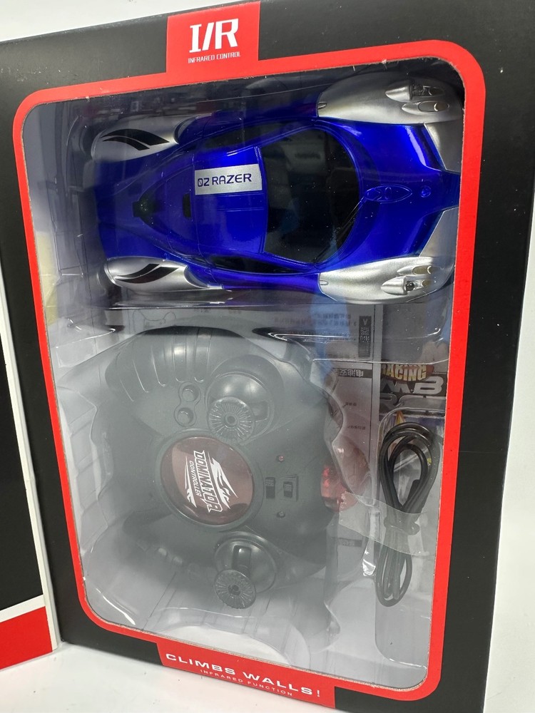 Max Racing Climb Force wall driving race car Blue