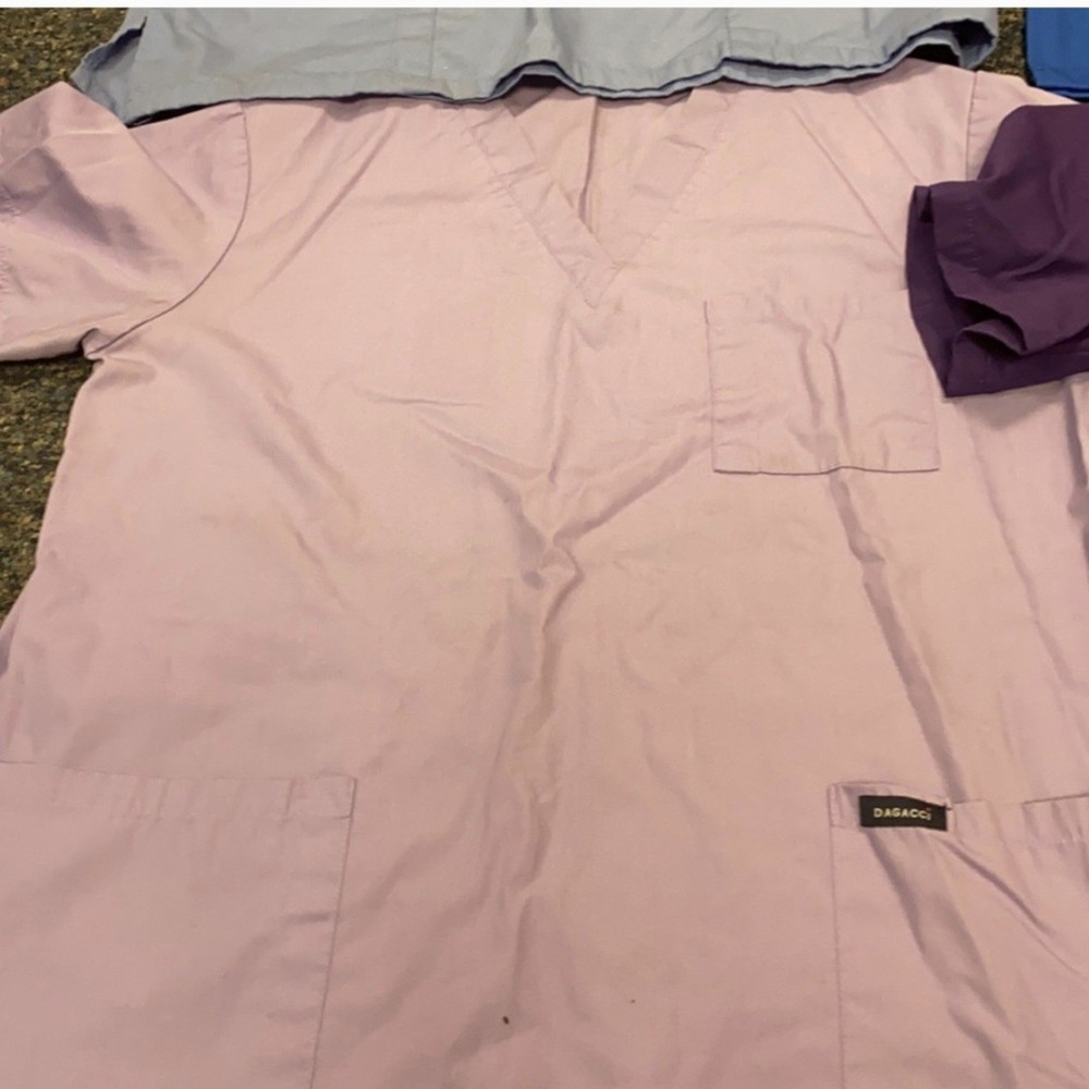 10 Scrub Uniforms Sz. L