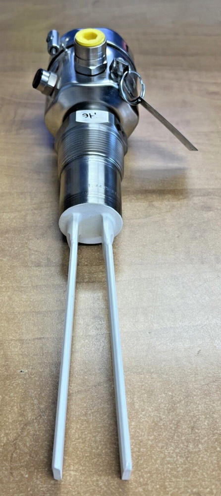 Endress + Hauser FTM50-DGJAA4A73AA Vibronic Point Level Detection Soliphant