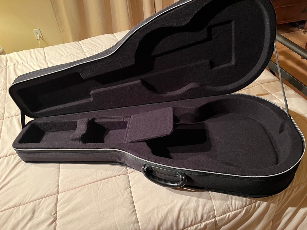 Road Runner Polyfoam Acoustic Classical Guitar Case