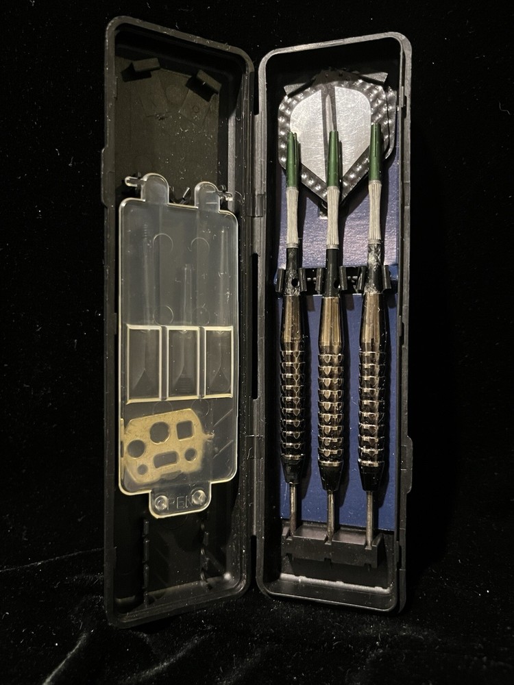 VINTAGE HALEX  SILVER DARTS W/ CASE