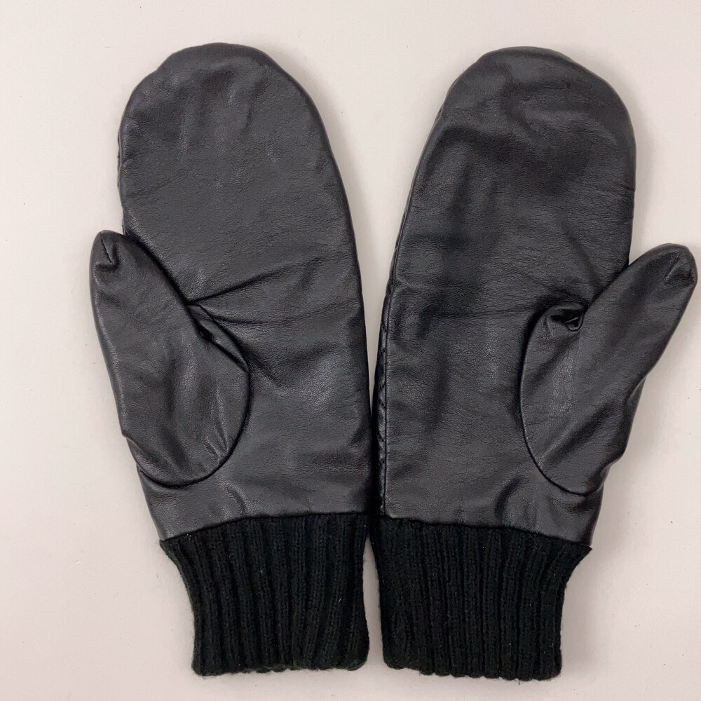 H&M Black Mitten With Heart Shape Stitching