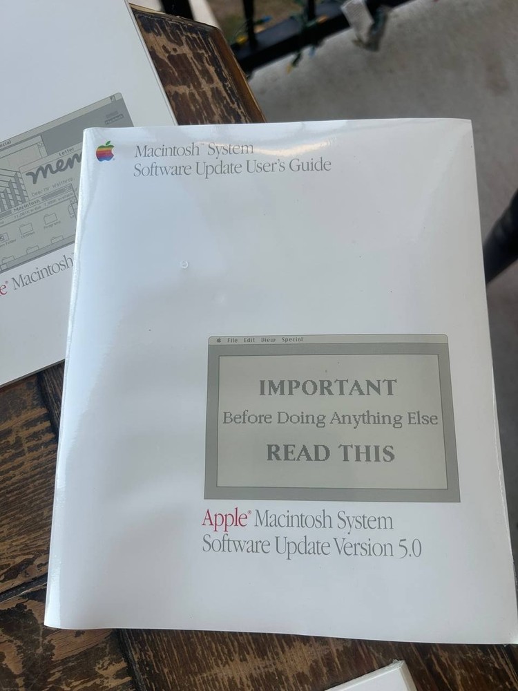 Apple Macintosh System Software Update Version 5.0 Boxed w Disks Manuals