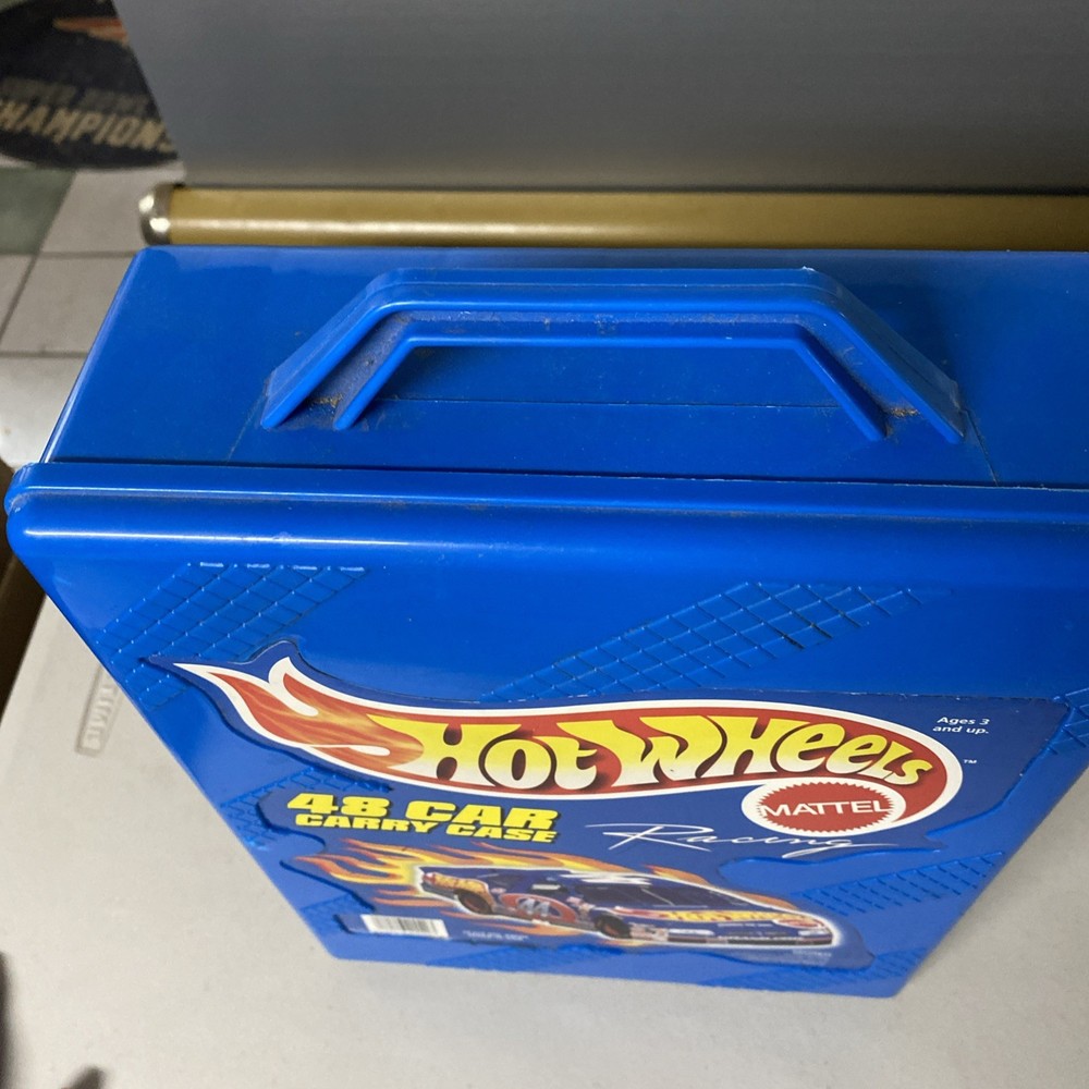 1999 Hot Wheels 48 Car Carry Case