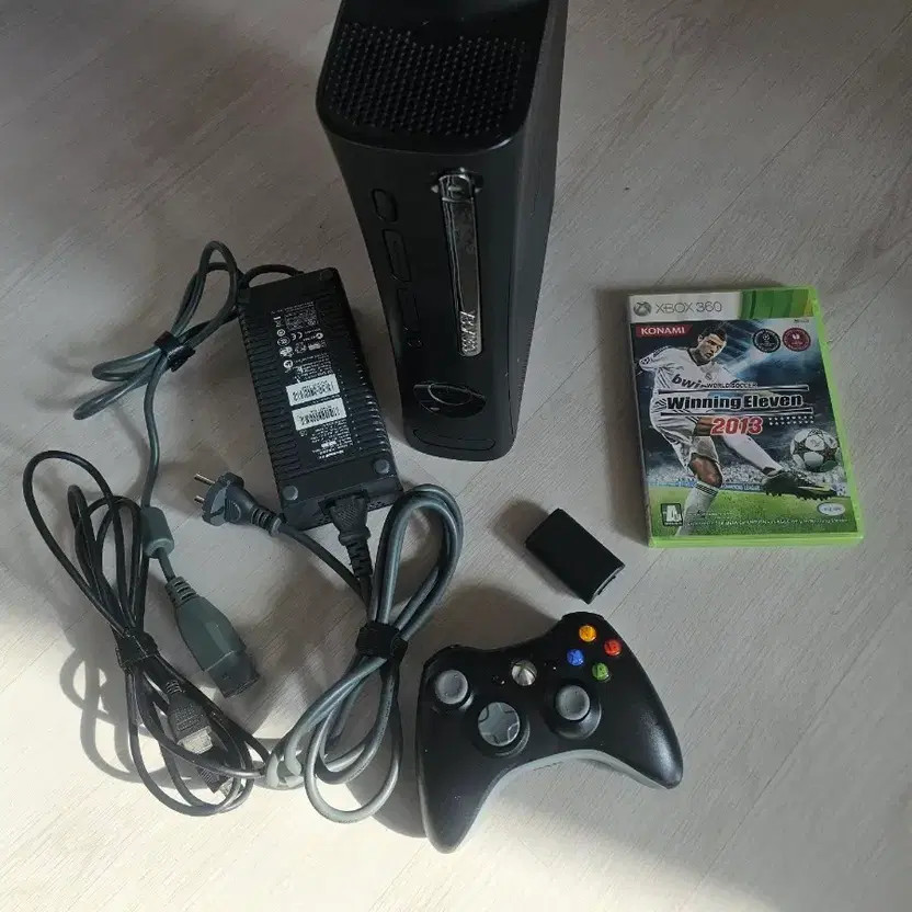 Xbox 360 Jasper Basic Set with Controller, Adapter, and Game CD