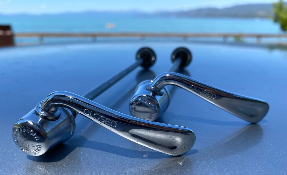 Campagnolo Quick Release/Skewer Set