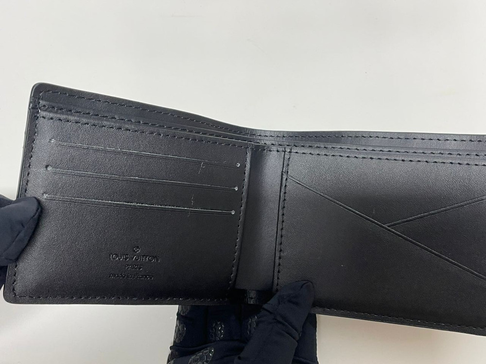 Authentic LOUIS VUITTON Men’s Damier Infini Leather Multiple Wallet