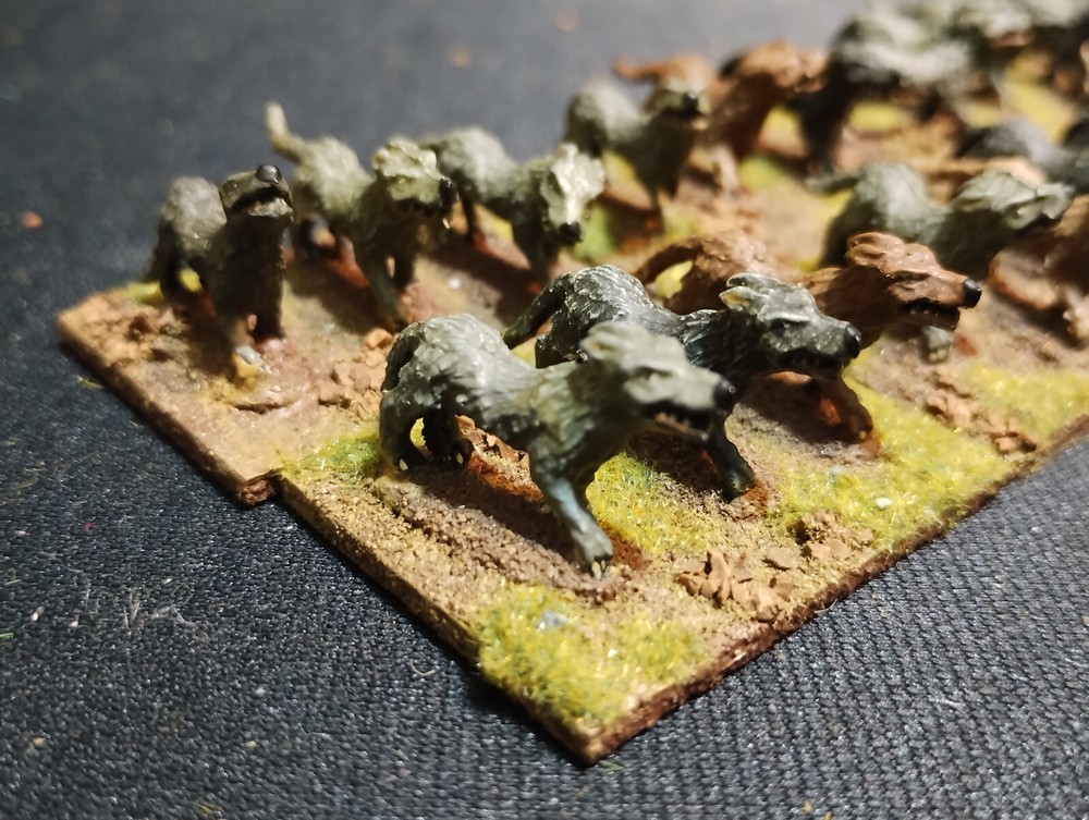15mm Large Wolves Wargs lot 2