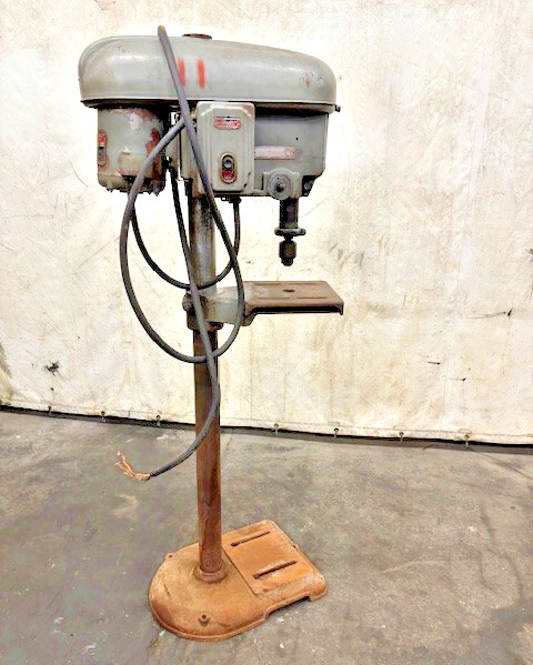 DELTA/ROCKWELL 14" VERTICAL DRILL PRESS 10 1/2" X 10" TABLE