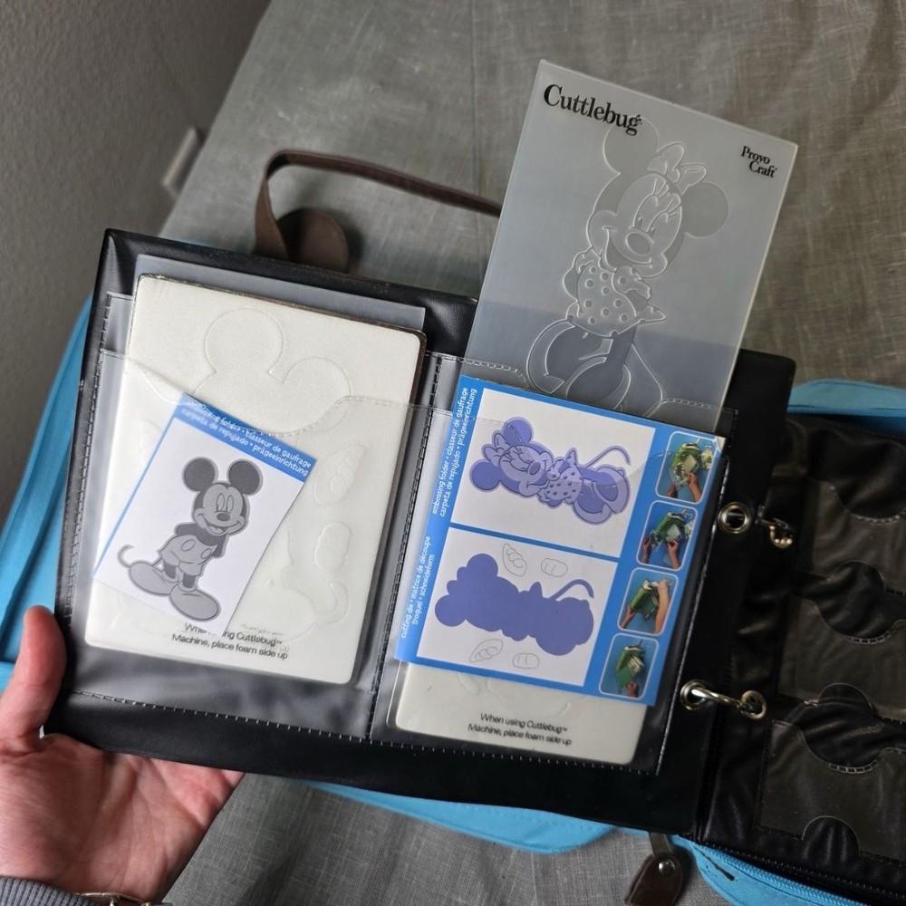 Cuttlebug Die & Embossing Folder Storage Binder w/ Inserts Blue Provo Craft