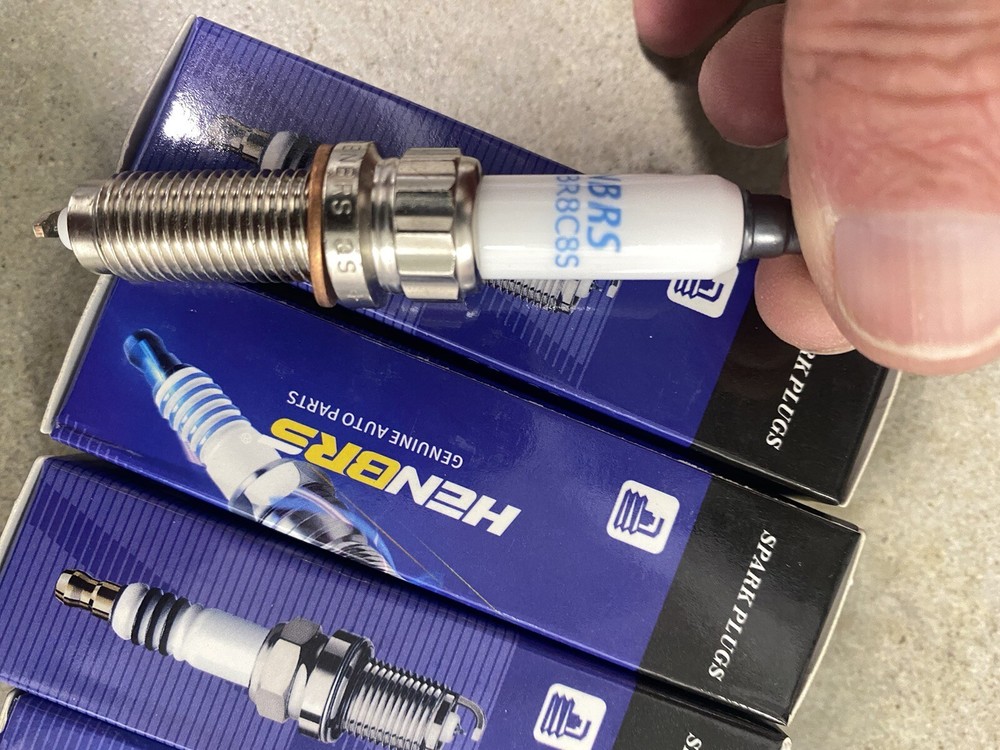 (4-Pack) NGK Spark Plugs SILZKBR8C8S