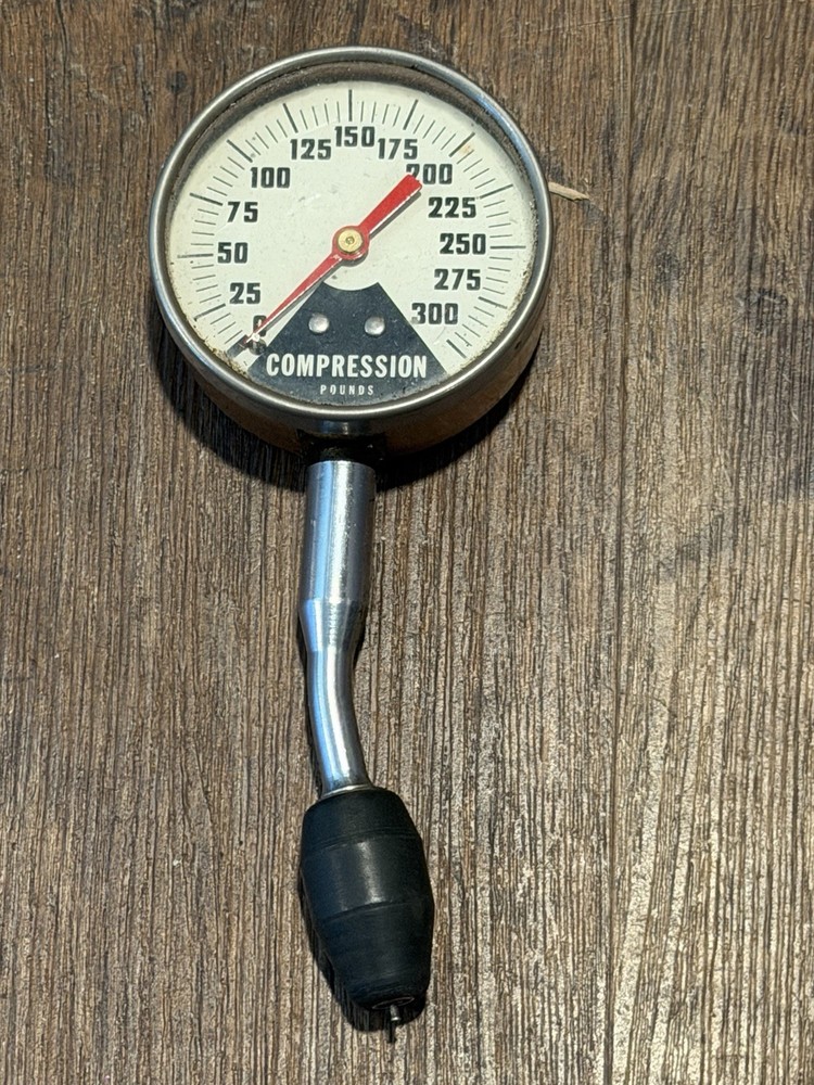 Vintage Compression Tester 300 LBS. Per Square In.
