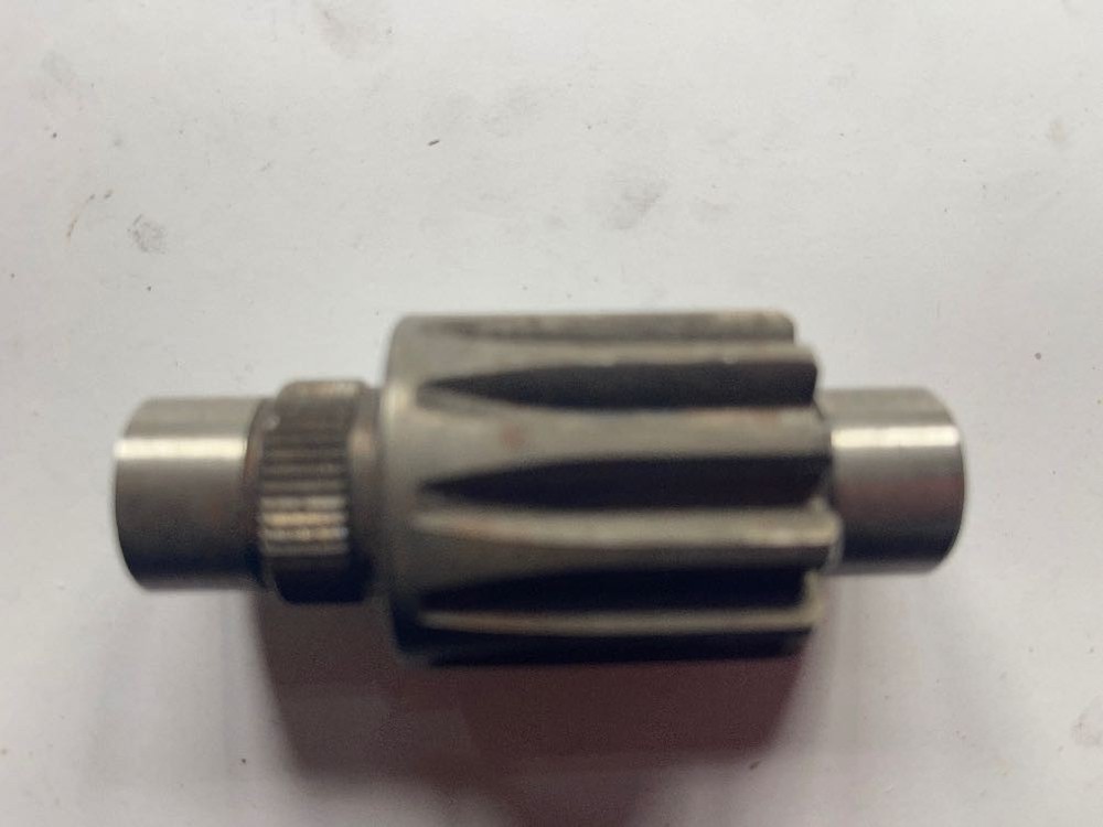 Tecumseh 776031 Shaft & Gear