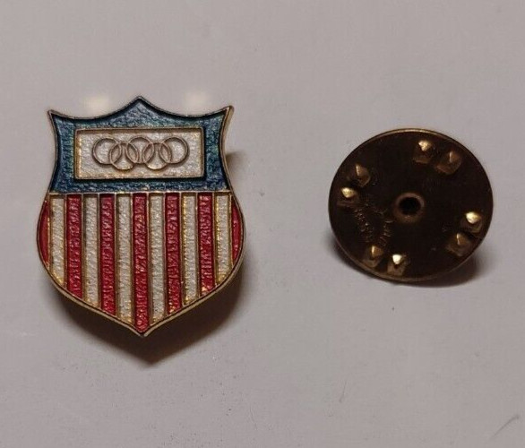 U.S.A OLYMPIC SHIELD SOUVENIR PINBACK. UNKNOWN MAKER. ENAMELED SURFACE