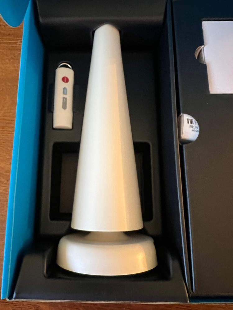 SimpliSafe Home Security System 7 PC Extra Original White New