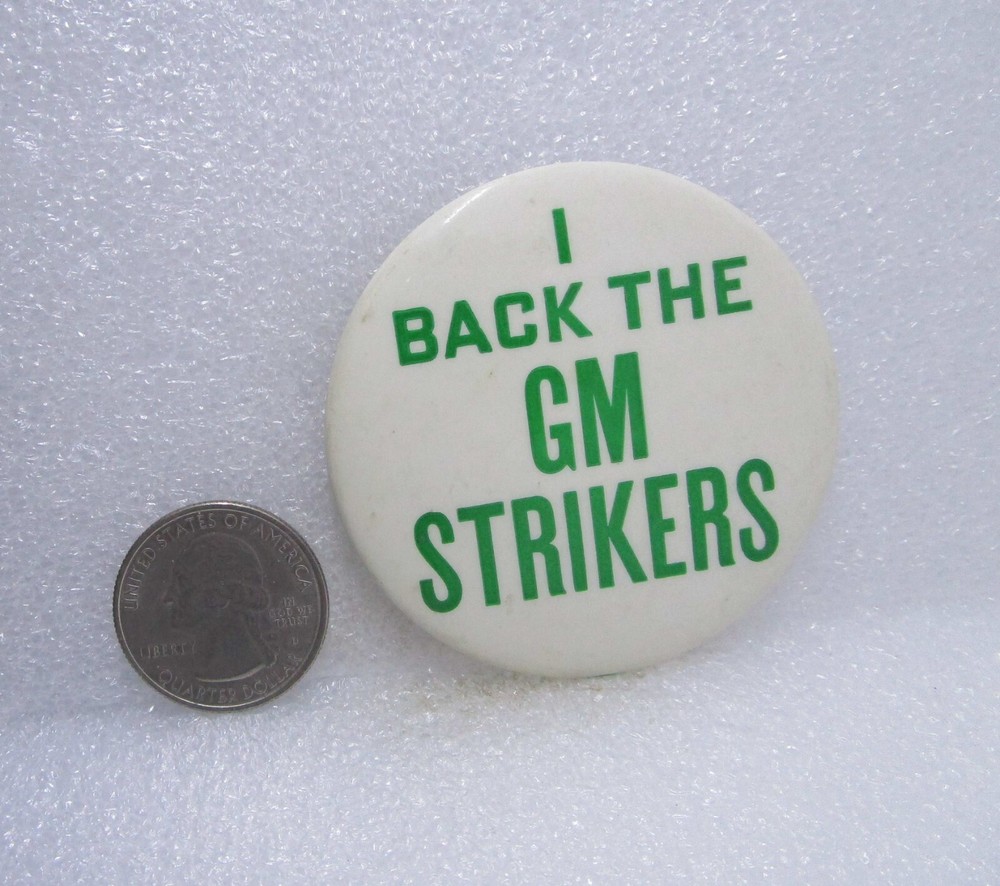 I Back The GM Strikers Button Pin