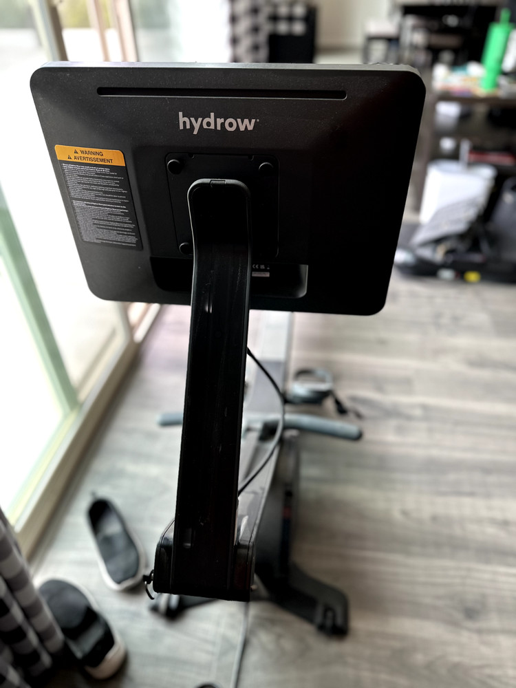 hydrow wave rowing machines used-perfect condition-barely used!