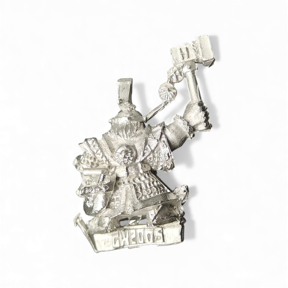 Engineer with Tool Bag and Shell Warhammer Dwarfs Mountain Hold Metal 2005