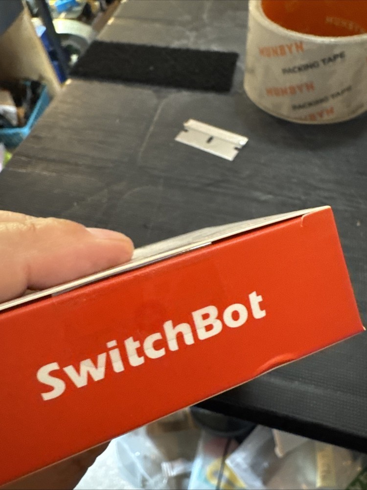 Hygrometer Thermometer Alexa by SwitchBot - iPhone Android Wireless Temperature