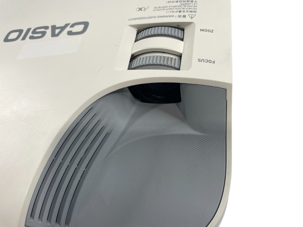 CASIO XJ-V1 Projector