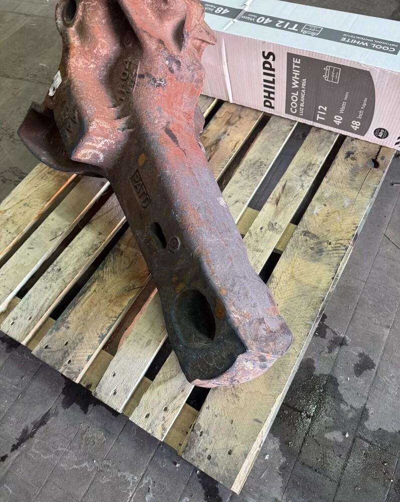 TRAIN COUPLER