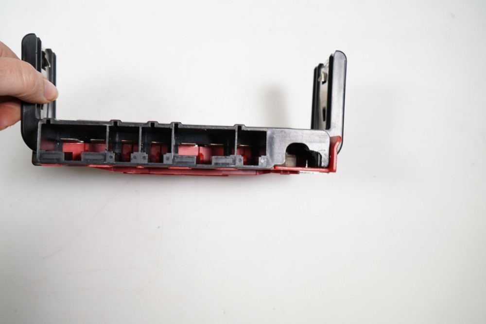 2007-2013 BMW E90 E92 E82 E84 E88 POSITIVE BATTERY CABLE TERMINAL ASSEMBLY OEM