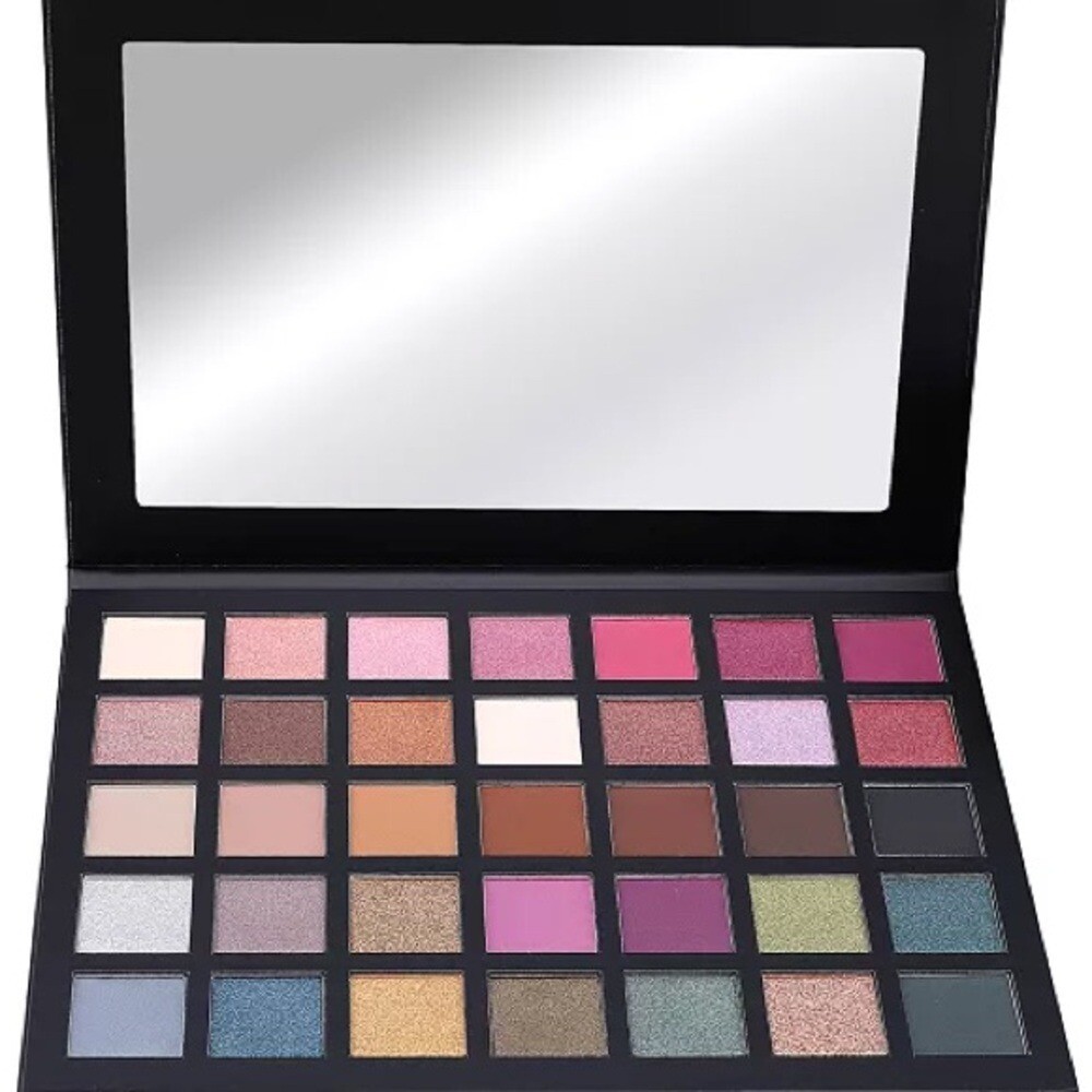 Artistry- Palette with Assorted Colors