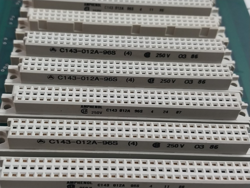 AMPHENOL C143 012A 96S 4 Backplane PCB Board