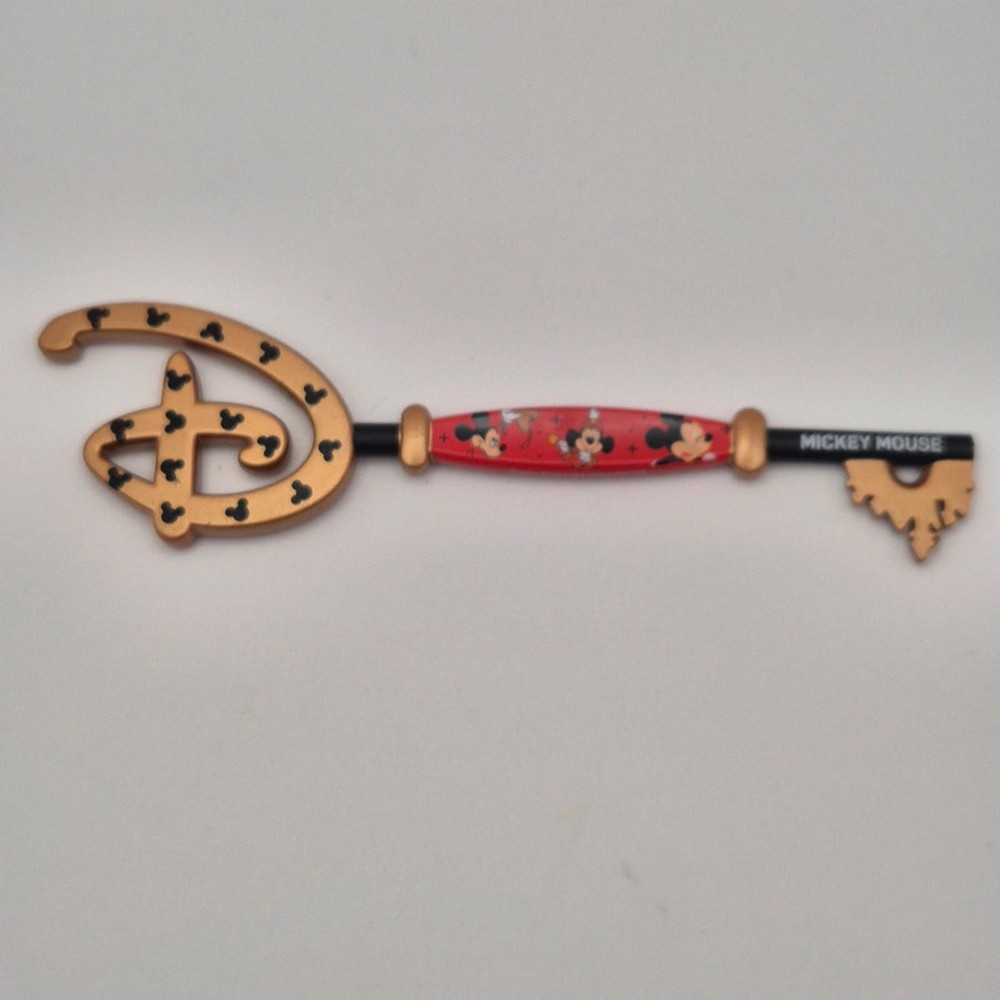 Disney Mickey Mouse Collectible Keys Set