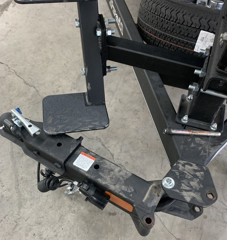 Winch mount triple step boat trailer steps