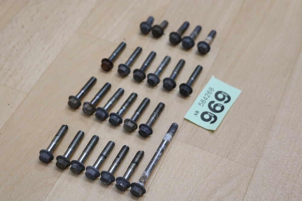 Honda CBR 250 R Outer Engine Case Bolt Set Oem 2011 - 2013