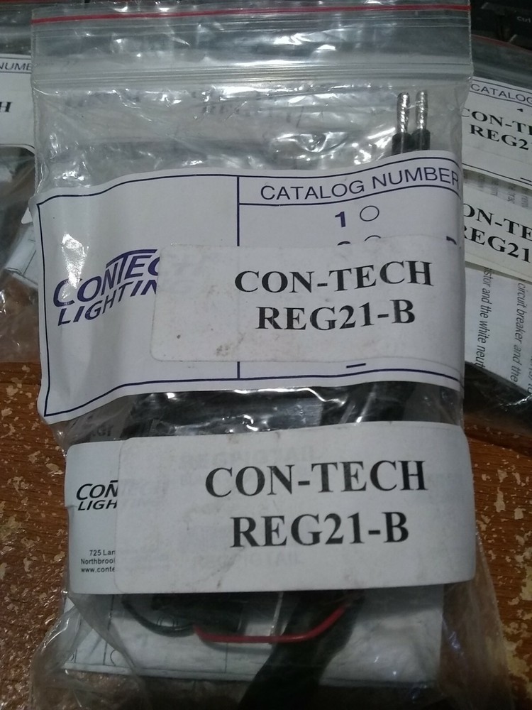 Contech Lighting REG21-B Illuminated Circuit Breaker 2-Amp 120 Volt