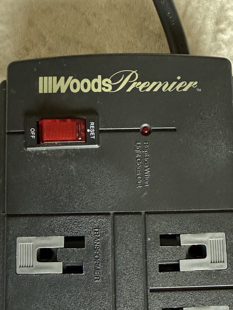 Woods High Performance Computer and Modem Surge Protector (Model #5710).PreOwned