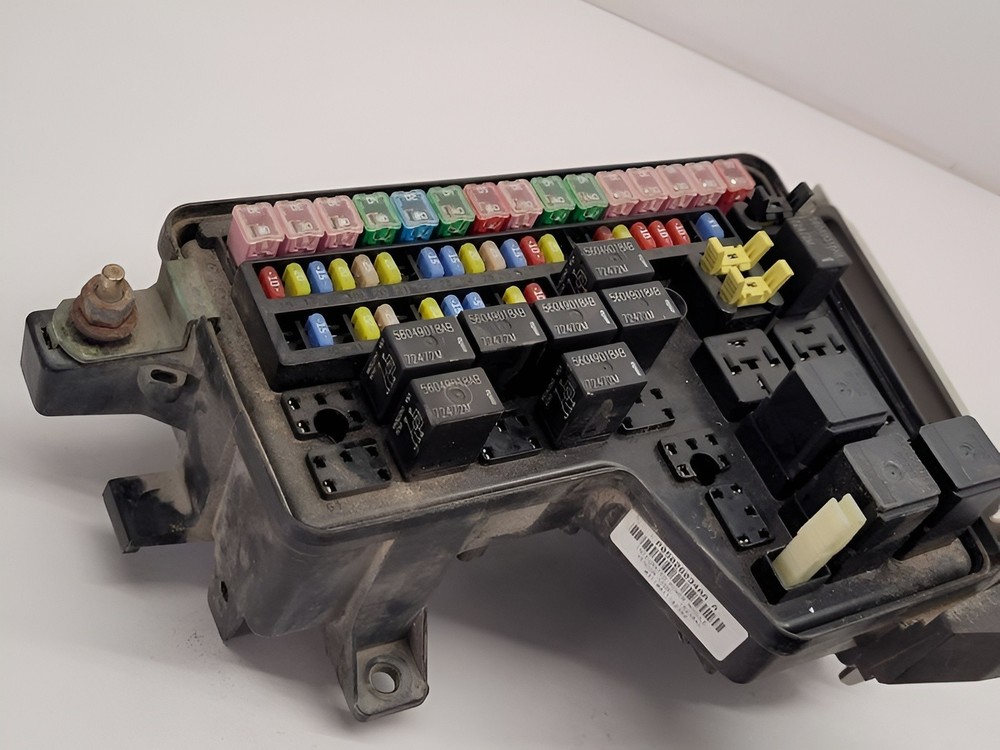 2002-2004 Dodge Ram 1500 Engine Fuse Box Assembly OEM