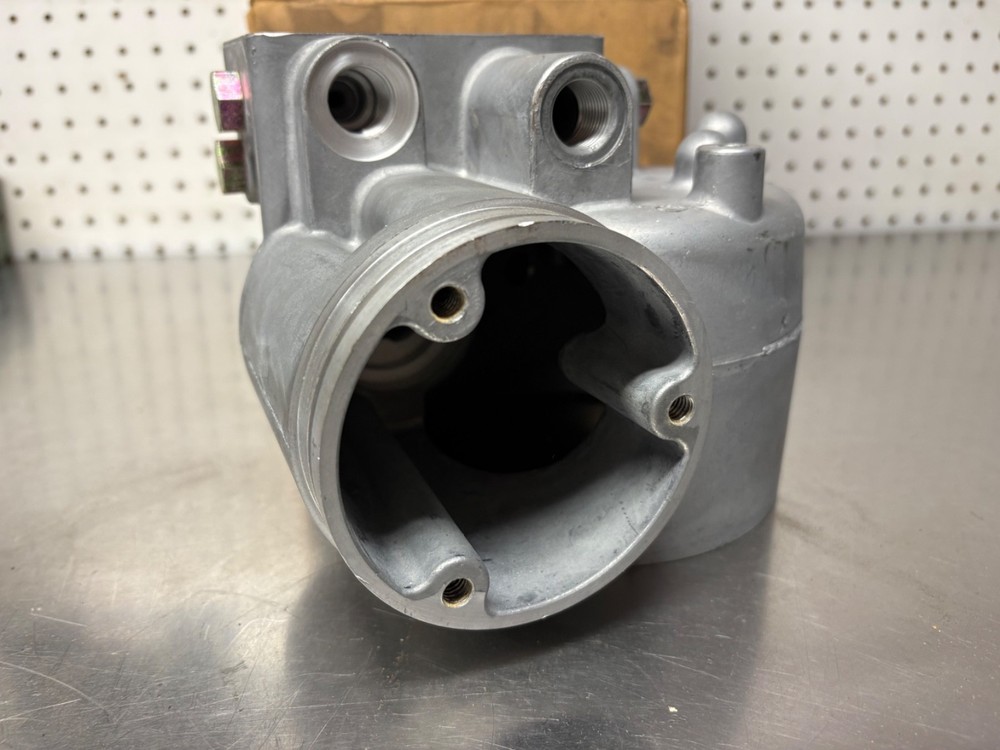NEW GENUINE MEYERS 15573 Sump Base E46 E47 E57 E57H
