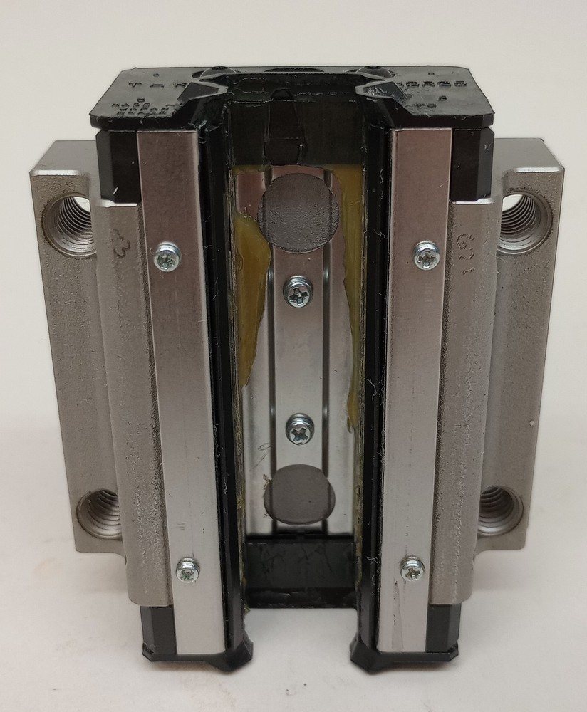 THK HSR25A Linear Guide Block Ball Bearing
