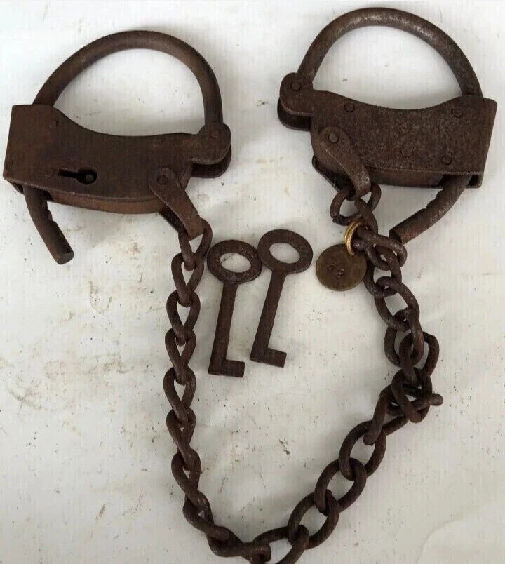 Antique Prison Handcuffs Iron Rust Adjustable Cuffs with Chain & Key